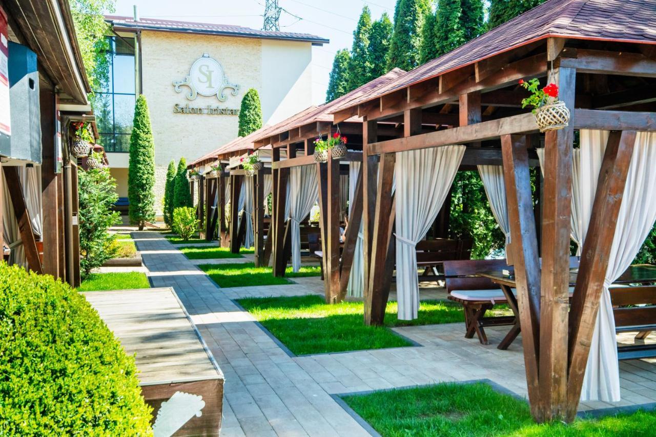 Pensiunea Iristar Fălticeni المظهر الخارجي الصورة